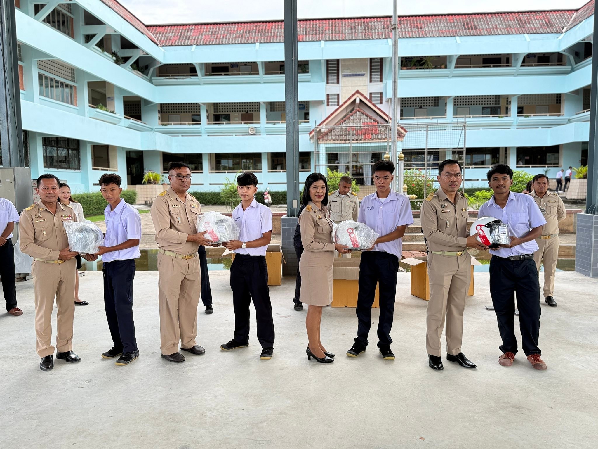 แนวทางการติดต่อและสอบถามข้อมูลออนไลน์